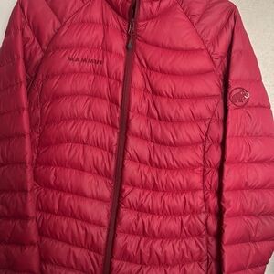 Mammut Women's Vibrant Red Puffer Coat